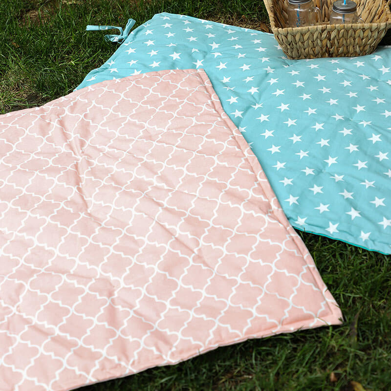 Mat Acolchado Impermeable y Reversible Estrellas Verde