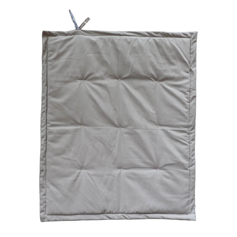 Mat Acolchado Impermeable y Reversible Figuras Gris